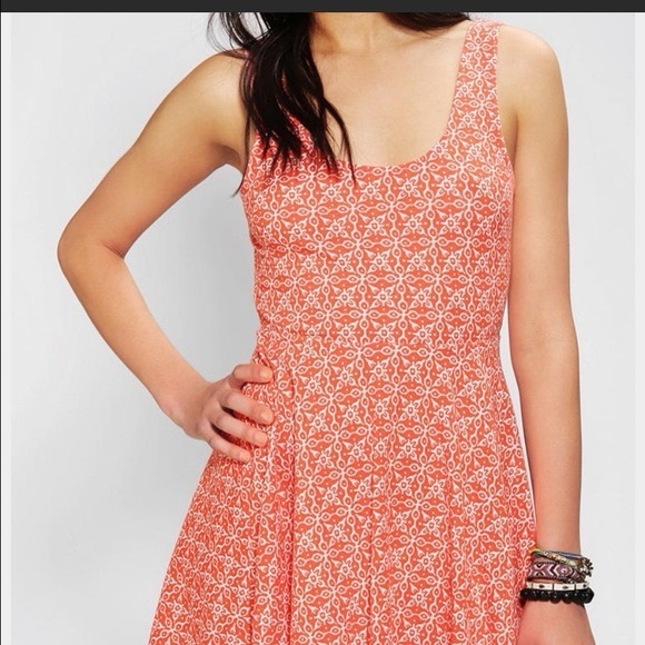 Ecote for URBAN outfitters orange & white Printed Mini Dress Size Medium EUC - Picture 2 of 7